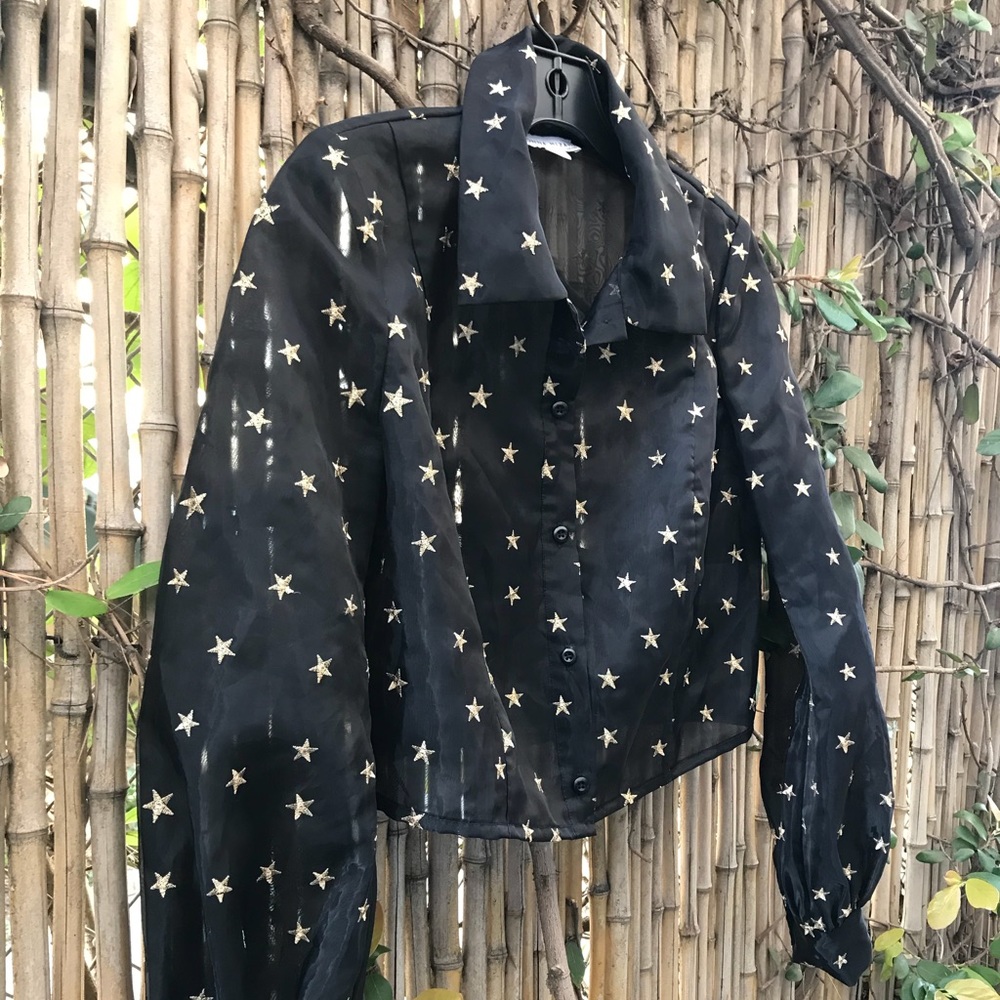 ❌SOLD❌Donna Mizani Blouse or Light Jacket